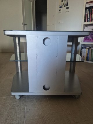 Mesa TV cristal con ruedas