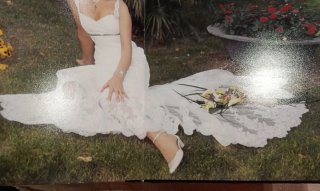 Vestido de Novia Blanco, la cinta verde se puede q