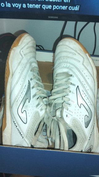 Zapatos Joma Maxima Blancos y Beige