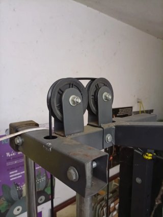 Máquina de musculación multifuncional