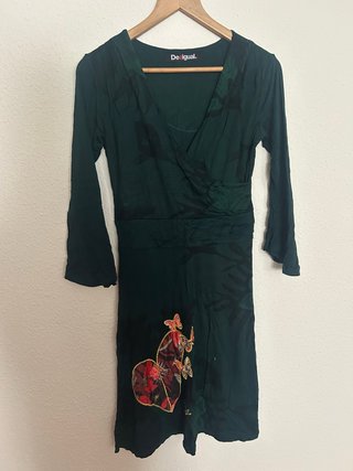 Vestido Desigual verde con estampado