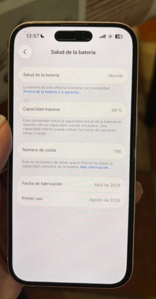 IPhone 15 como nuevo 128GB batería 88%