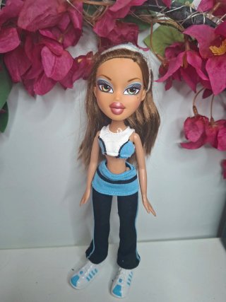 Muñeca Bratz Play Sportz Fitness
