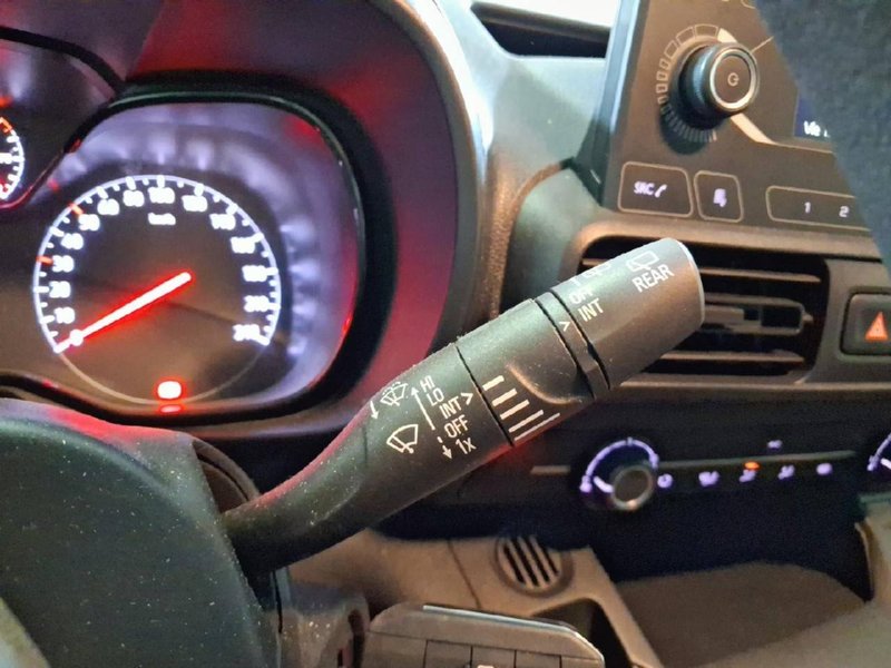 Opel Combo 2023, foto 8