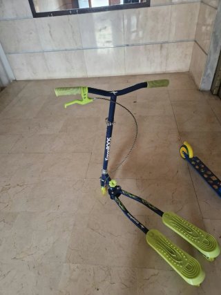 Patinete Kangaroos Azul y Verde