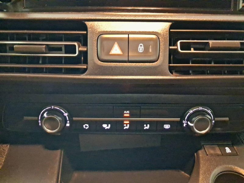Opel Combo 2020, foto 24