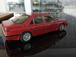 Peugeot 605 1/18