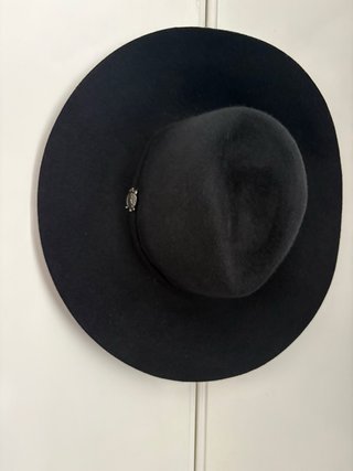 Sombrero de fieltro negro Zara