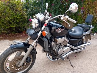 Moto Cruiser Negra