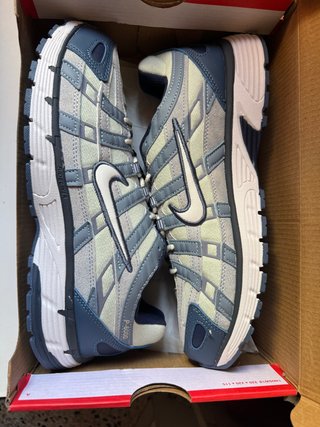 Nike P-6000 en color Azul