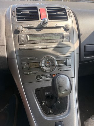 Toyota Auris 1.6 Gasolina 124 CV