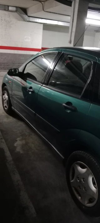 Ford Focus 2000