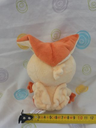 pokémon peluche do pokémon Victini pokémon center