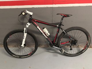 Bicicleta MTB Conor WRC Pro 27.5" | RockShox