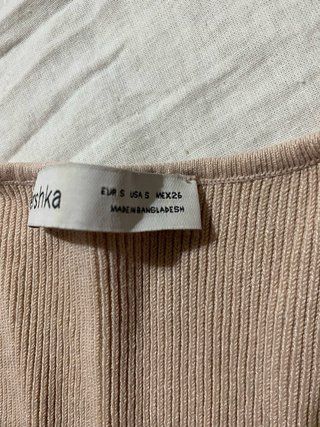 Top Bershka rosa escote corazón