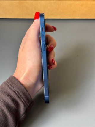 iPhone 12 64GB 84%