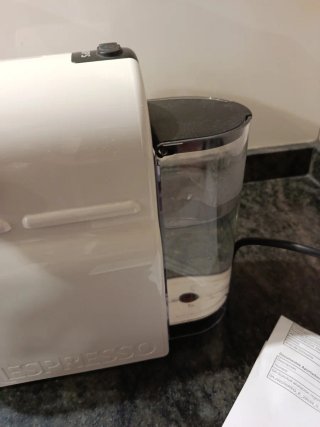 Cafetera Krups Blanca y Negra