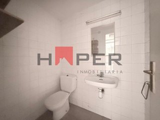 Local comercial en venta en Plaça Catalunya en Prat de Llobregat, El