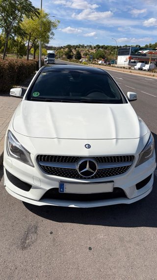 Mercedes-Benz Clase CLA 220 cdi AMG