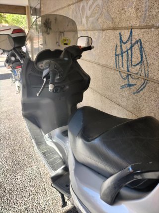 Piaggio 125cc, X8