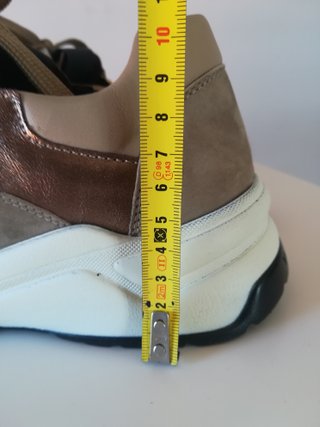 Sneakers color tortora con zeppa - Melluso n.38