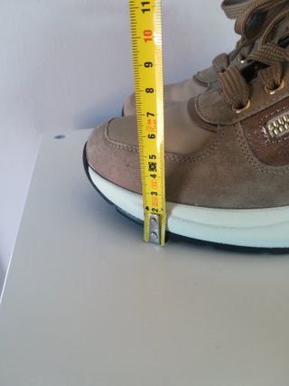 Sneakers color tortora con zeppa - Melluso n.38
