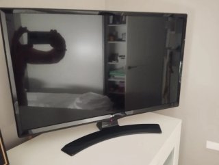 Televisión LG 28 Negra SMART