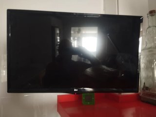 Televisión LG 28 Negra SMART