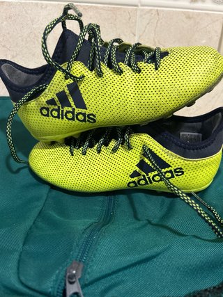 Zapatillas de fútbol Adidas es talla 34