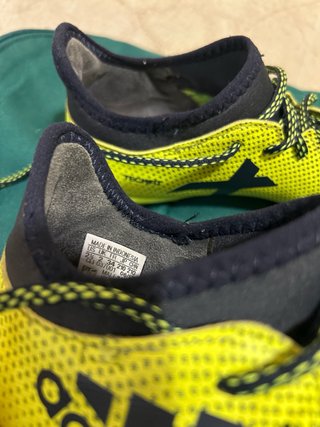 Zapatillas de fútbol Adidas es talla 34