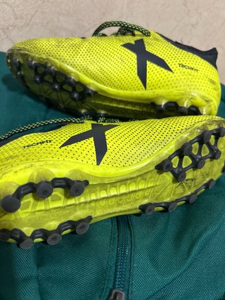 Zapatillas de fútbol Adidas es talla 34