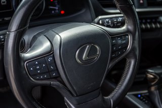 Lexus UX 2020
