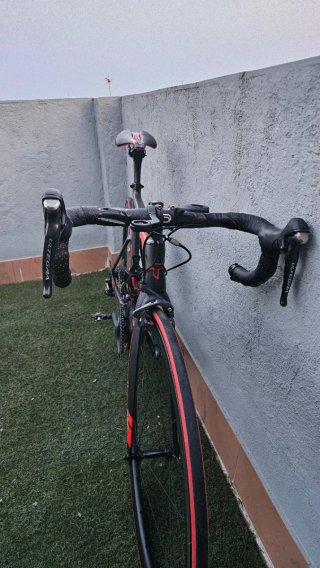 Bicicleta de Carretera Metta Eolo Carbono