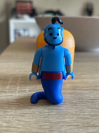 Muñeco Huevo Kinder Disney Genio