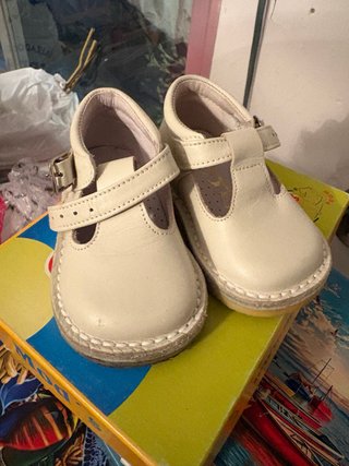 Zapatos Infantiles Beige