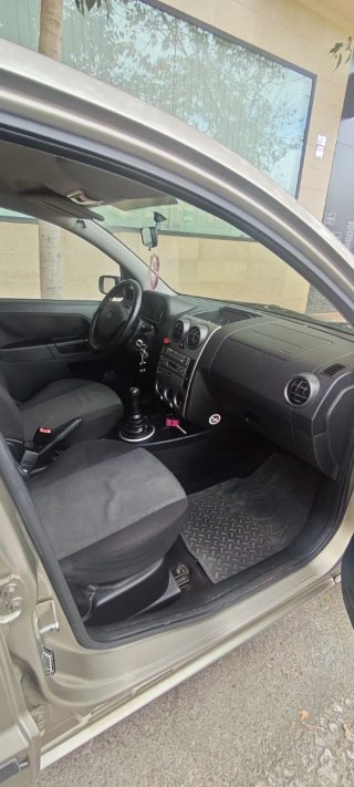 FORD FUSION 1.6 ELEGANCE, gasolina -- 138.000km