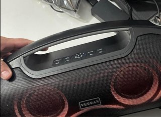 Altavoz Bluetooth luces LED RGB - Nuevo