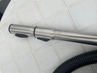 Aspiradora Bluesky sin bolsa 700W