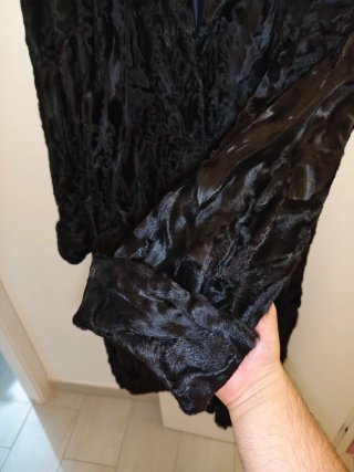 Abrigo largo astracán negro peletería XXL