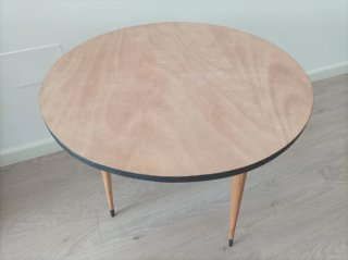 Mesa Auxiliar Nórdica Mid Century