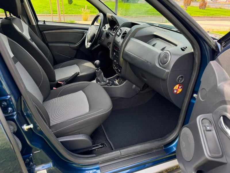 Dacia Duster 1.2 TCE Laureate 4x2 2016, foto 7