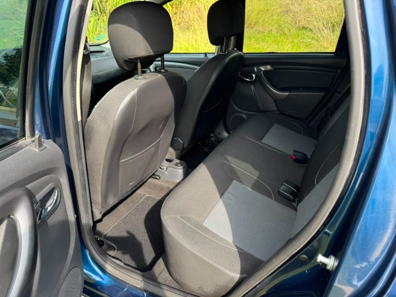 Dacia Duster 1.2 TCE Laureate 4x2 2016, foto 9