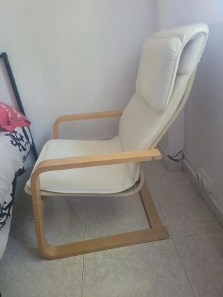 Sillón Poäng Ikea con reposapiés