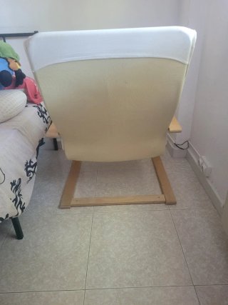Sillón Poäng Ikea con reposapiés