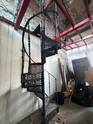 Escalera de Caracol de Hierro