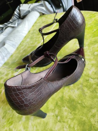 Zapatos de Tacón de Piel y charol marrón t 38