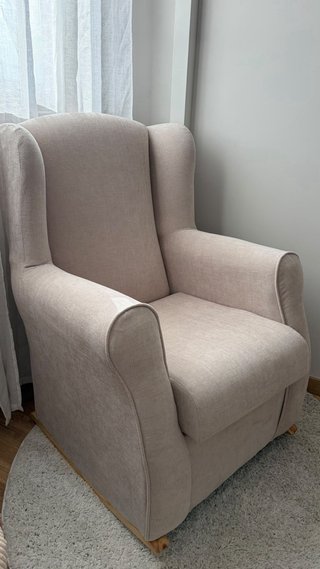 Butaca mecedora Banak Importa beige