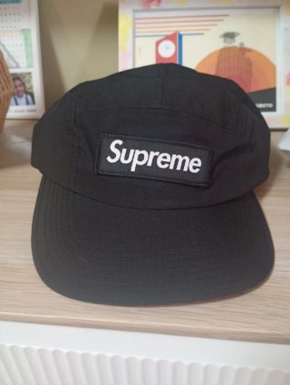 Gorra Supreme Negra Impermeable