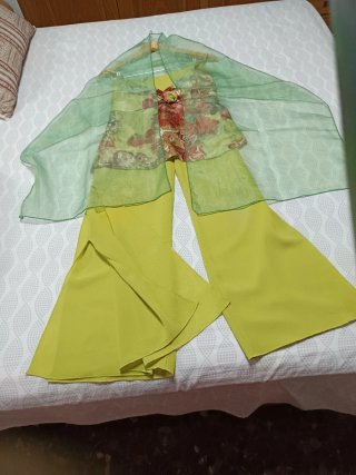Conjunto de Fiesta 3 Piezas Verde y Flores