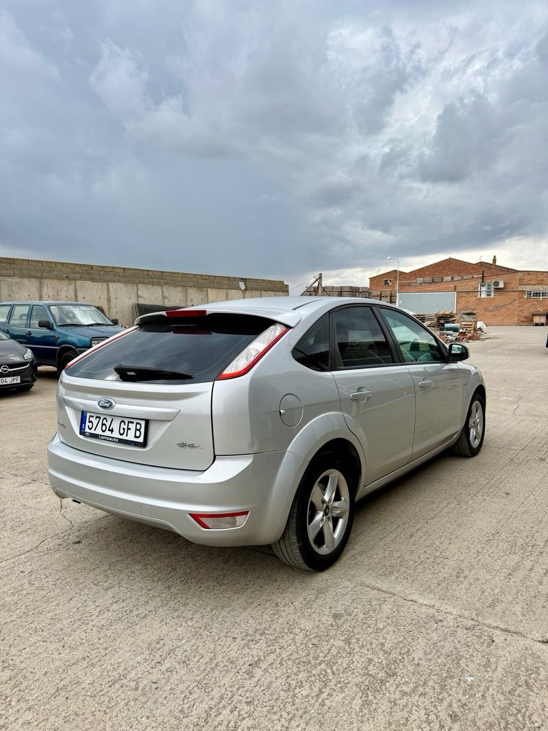 Ford Focus 2008, foto 6